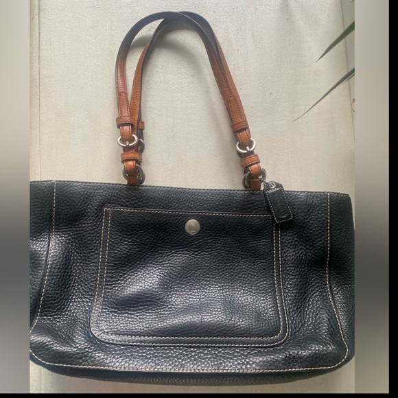 Vintage Coach Tote in pebbled leather - Picture 2 of 11